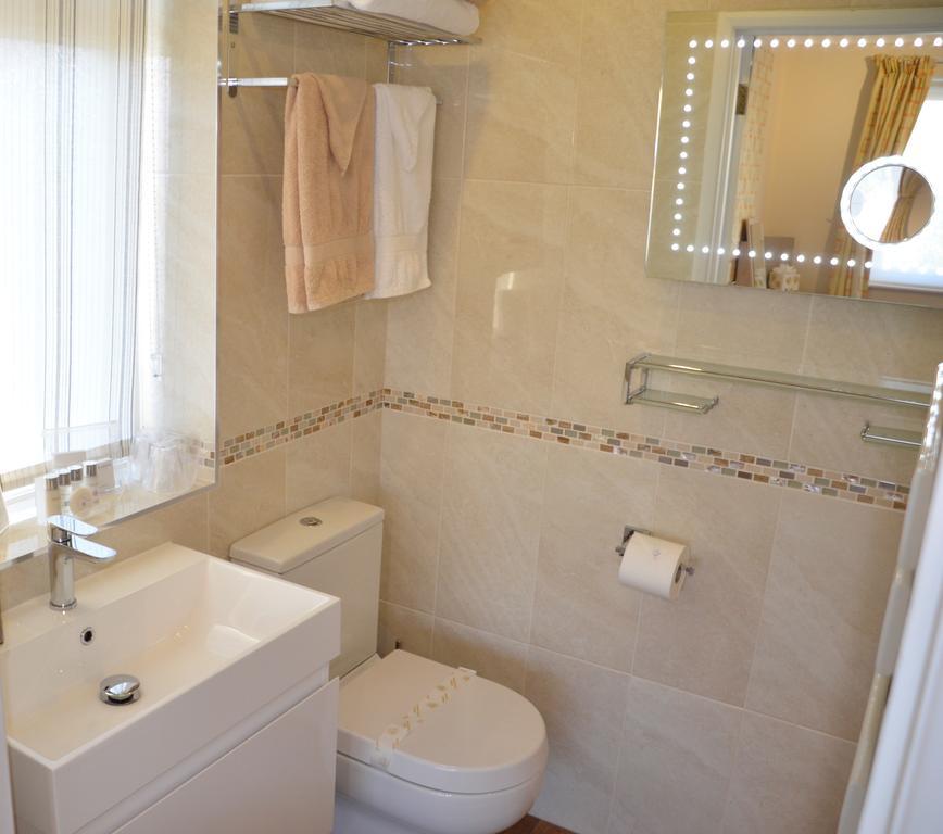 Bed and Breakfast Abbots Lee - Adults Only Челтнем Екстер'єр фото