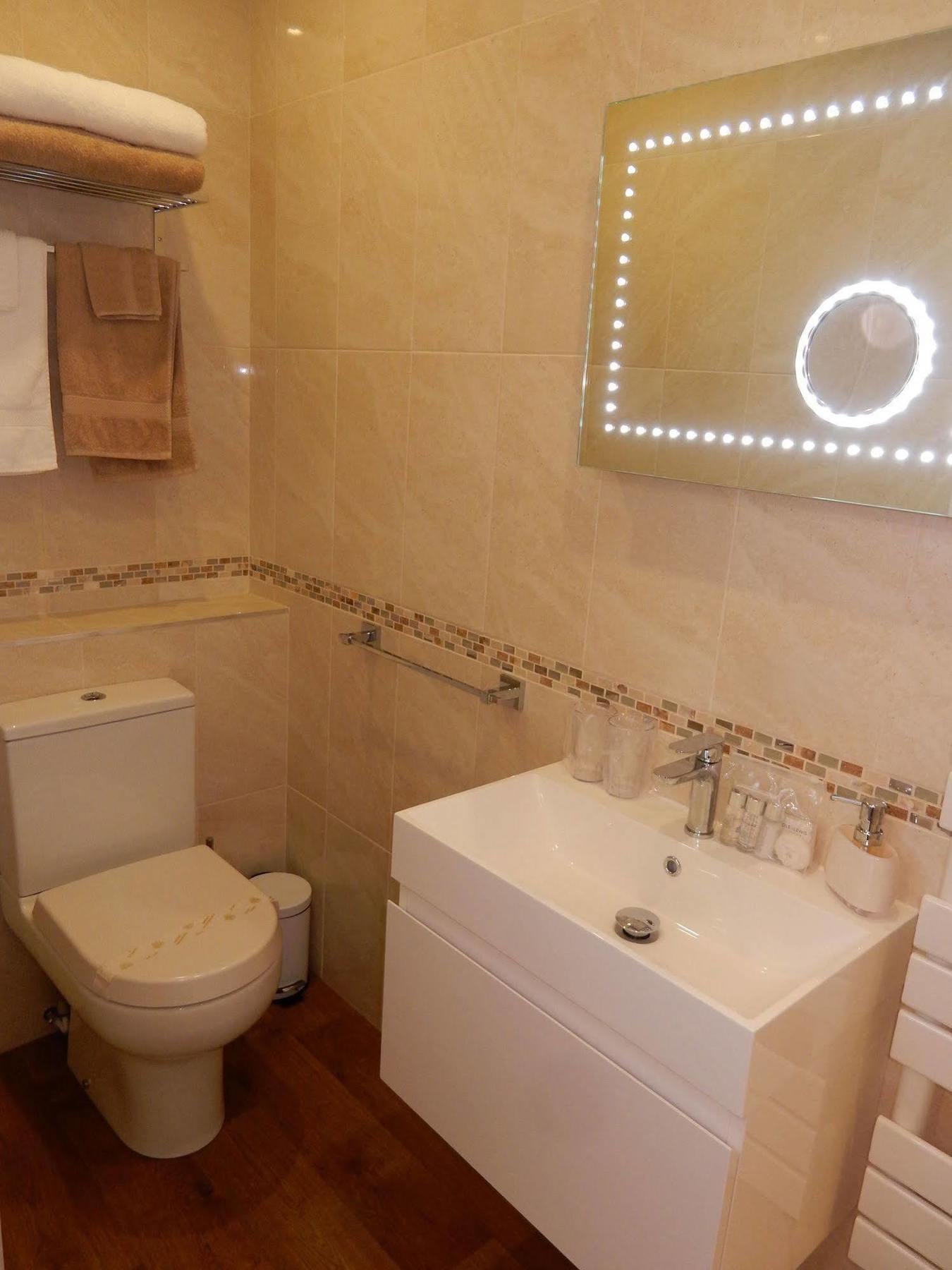 Bed and Breakfast Abbots Lee - Adults Only Челтнем Екстер'єр фото