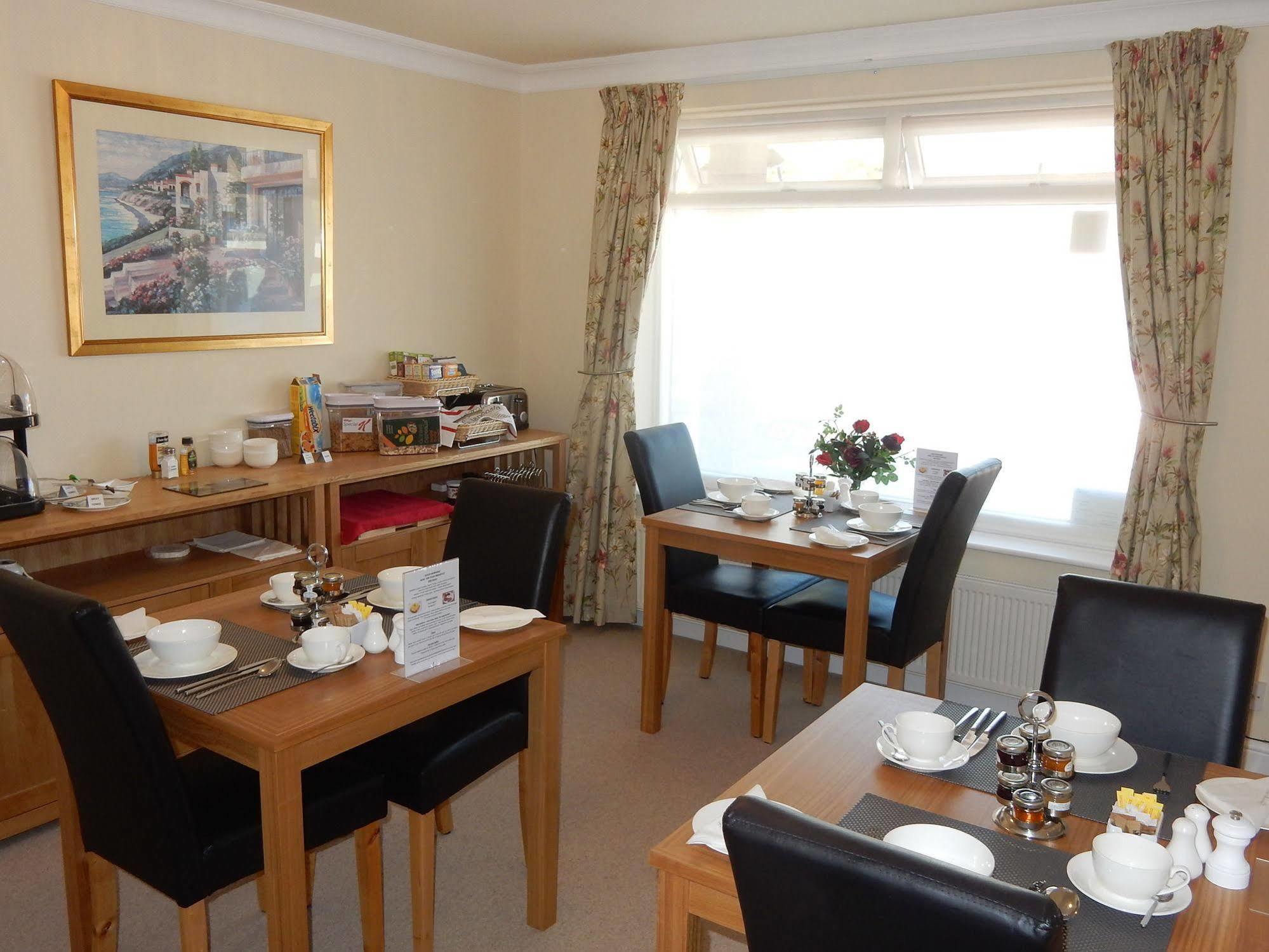 Bed and Breakfast Abbots Lee - Adults Only Челтнем Екстер'єр фото
